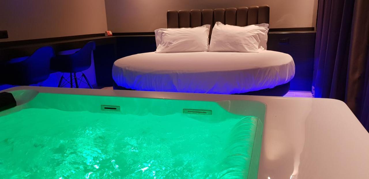 Leoni Hotel & Private Spa Читта-Сант'Анджело Екстер'єр фото